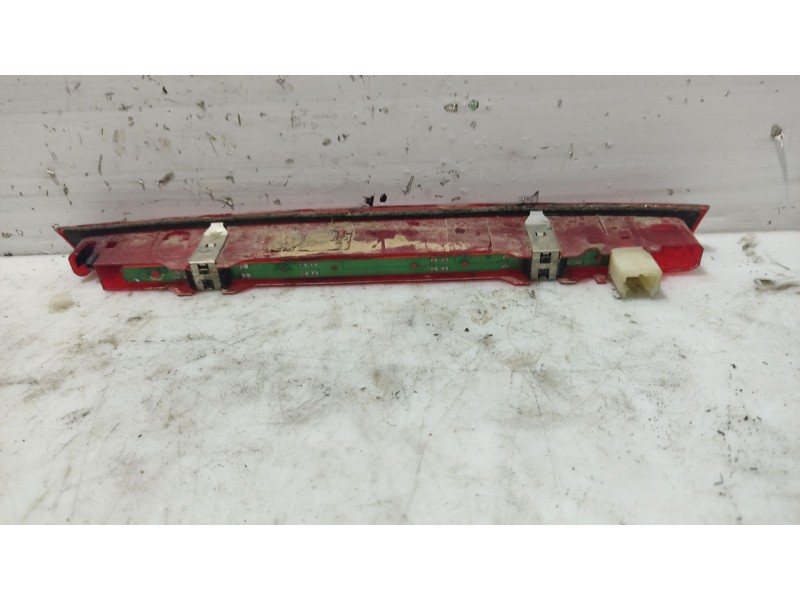 Recambio de luz central de freno para renault megane ii berlina 5p referencia OEM IAM 8200073239  