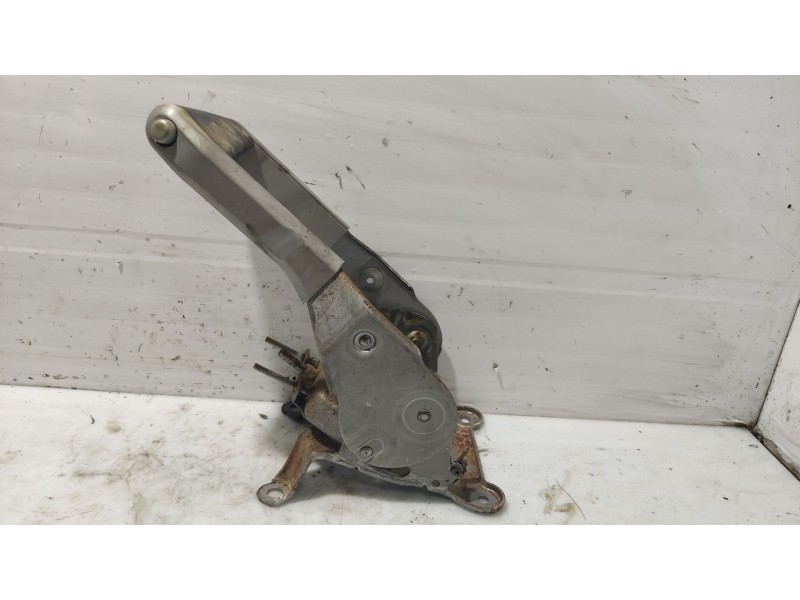 Recambio de palanca freno de mano para renault megane ii berlina 5p referencia OEM IAM 8200540735  