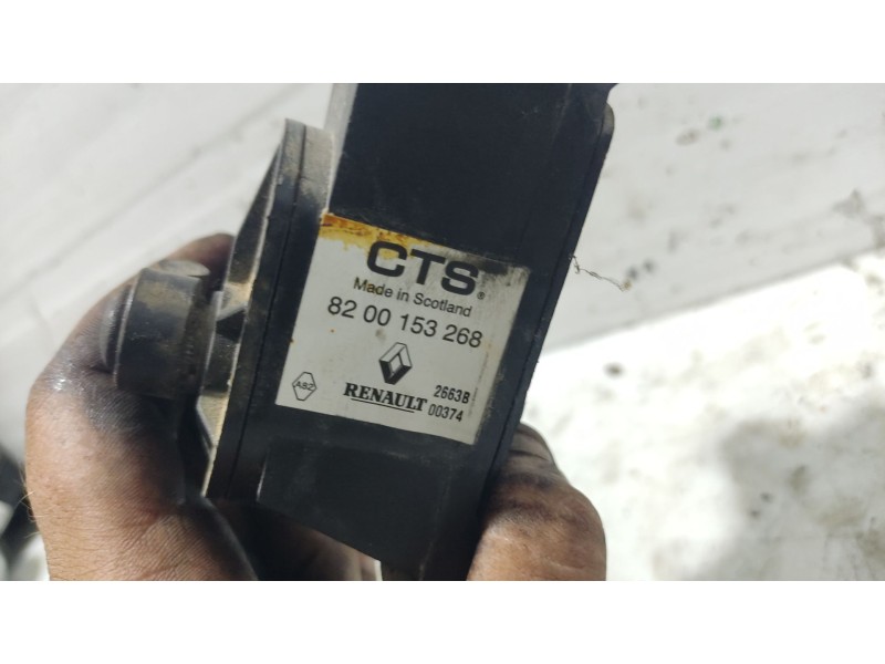 Recambio de pedal acelerador para renault megane ii berlina 5p referencia OEM IAM 8200153268  