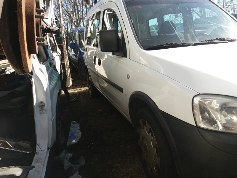 opel combo (corsa c) 1.3 16v cdti cat (z 13 dt / ln9)   |   0.01 - ... | 2001 | 69 cv / 51 kw del año 2001