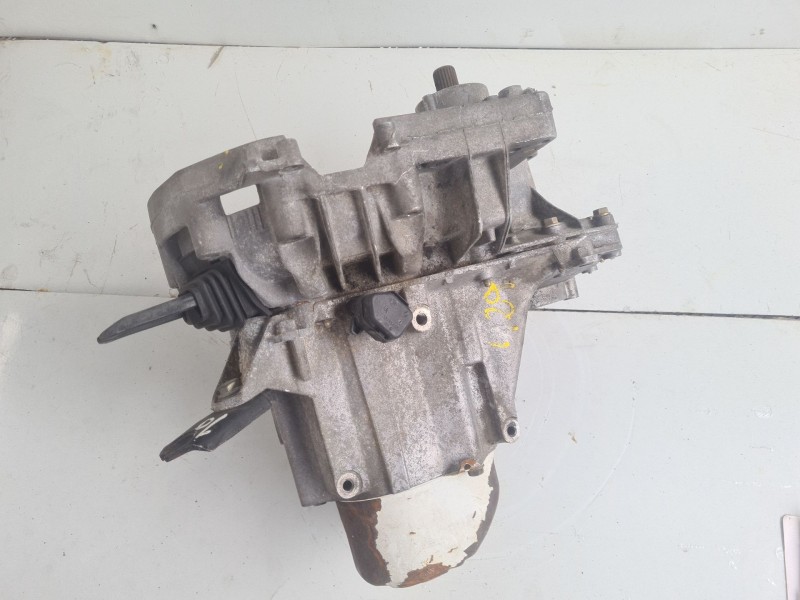 Recambio de caja cambios para renault scenic 1.9 dti century referencia OEM IAM JC5084  