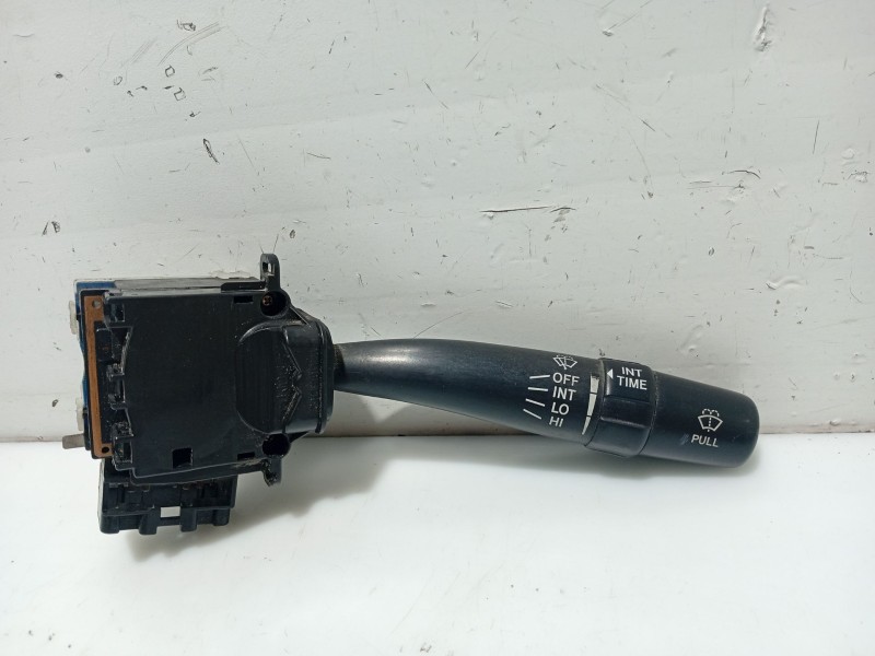 Recambio de mando limpia para toyota avensis t22 referencia OEM IAM 8465205170 17A164LH2 