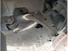 Recambio de brazo suspension inferior delantero izquierdo para kia carens iii monospace (un) 2.0 crdi 140 referencia OEM IAM 545