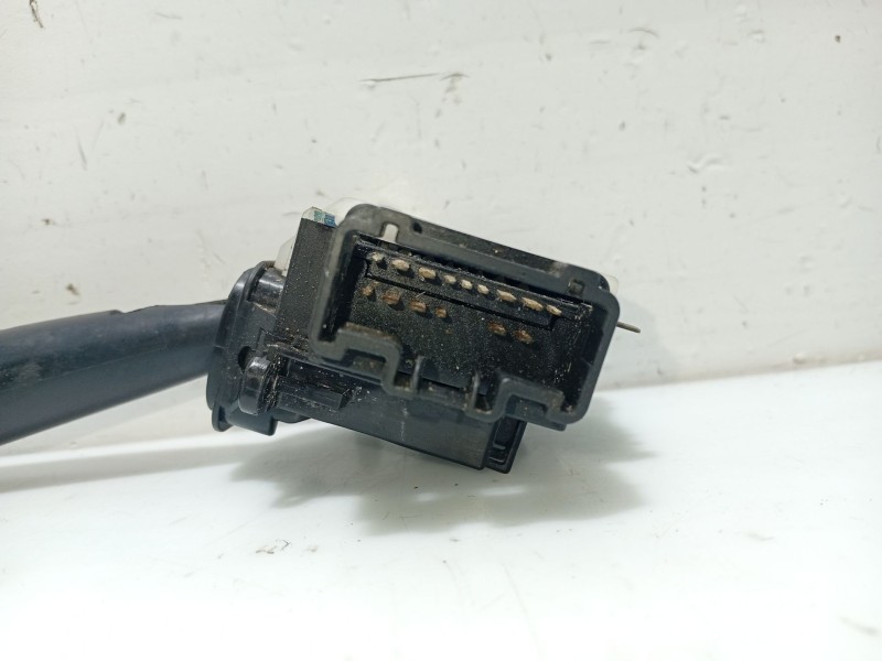 Recambio de mando limpia para toyota avensis t22 referencia OEM IAM 8465205170 17A164LH2 