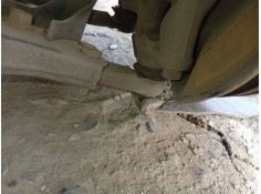 Recambio de brazo suspension inferior delantero izquierdo para kia carens iii monospace (un) 2.0 crdi 140 referencia OEM IAM 545 2