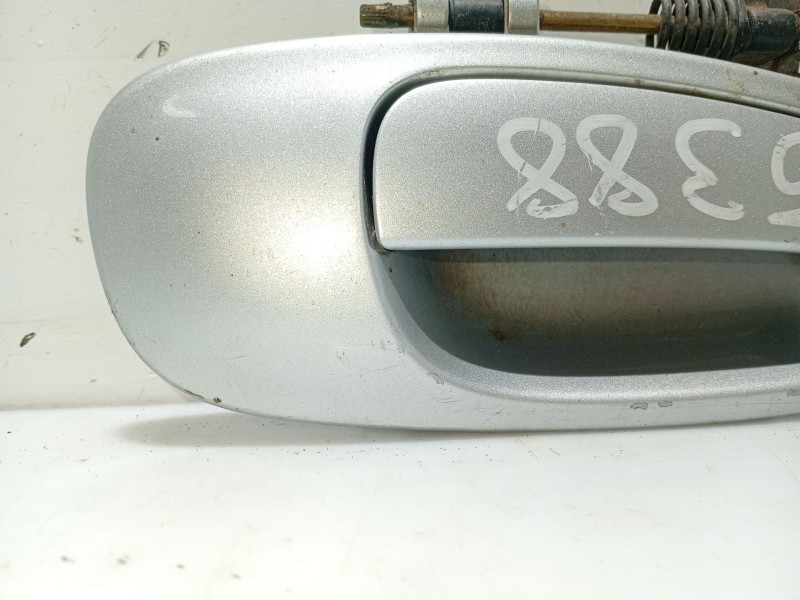 Recambio de maneta exterior delantera derecha para toyota avensis t22 referencia OEM IAM 6921005061 6921005071 