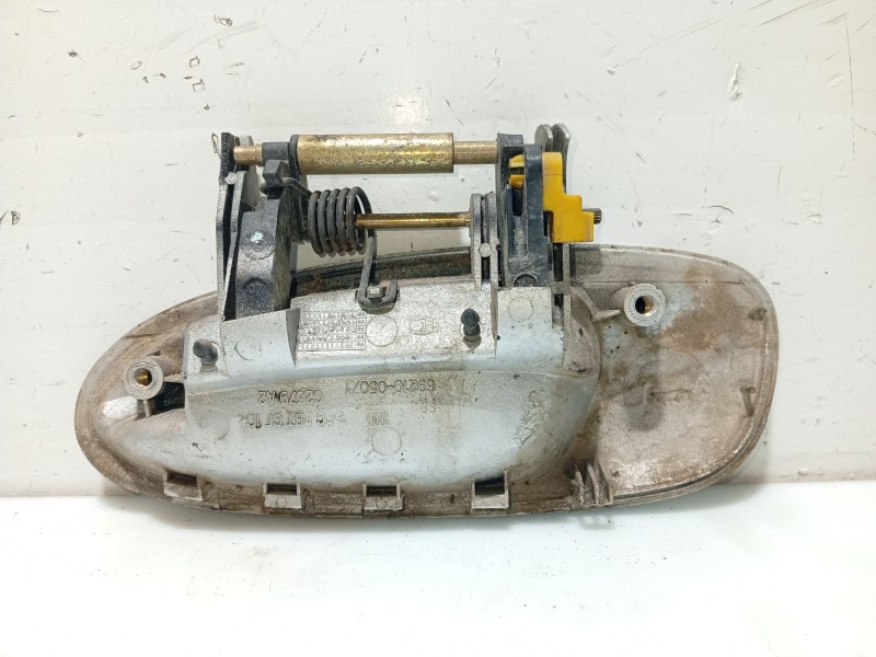 Recambio de maneta exterior delantera derecha para toyota avensis t22 referencia OEM IAM 6921005061 6921005071 