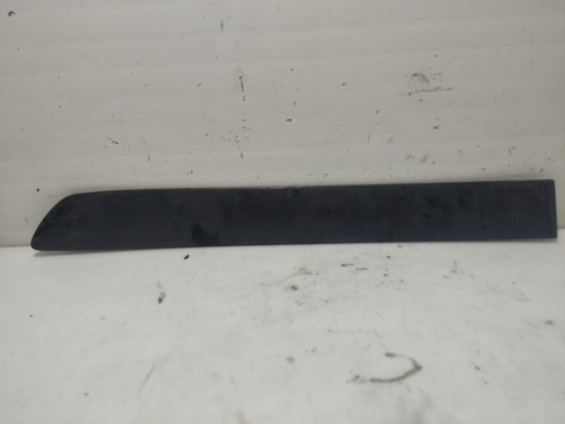 Recambio de moldura para nissan almera ii (n16) 2.2 di referencia OEM IAM   