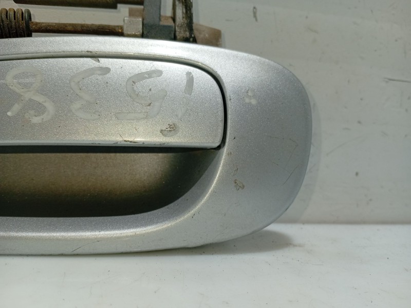 Recambio de maneta exterior trasera izquierda para toyota avensis t22 referencia OEM IAM 6924005041 6924005051 