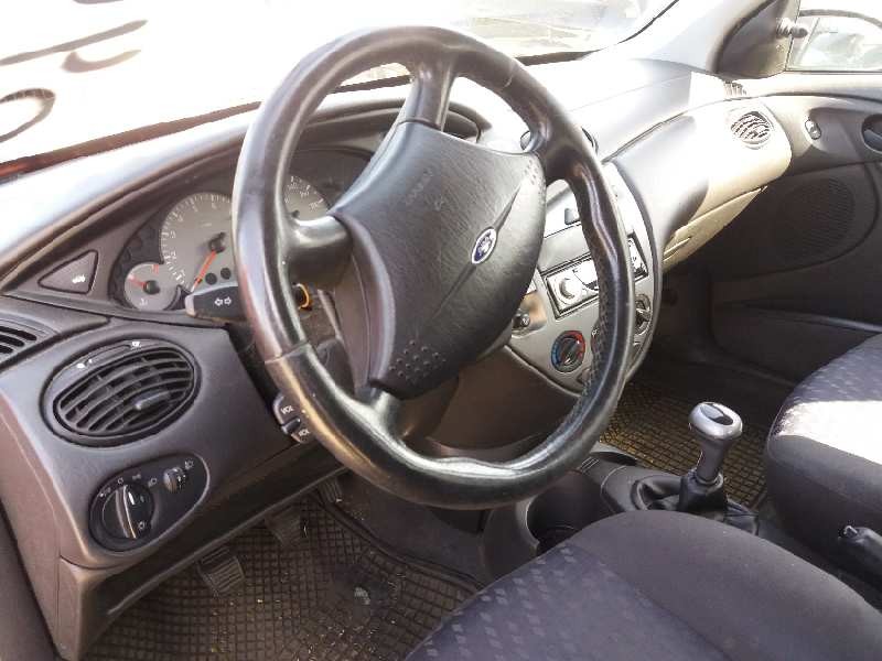 ford focus berlina (cak) ambiente   |   08.98 - 12.04 | 1998 - 2004 | 101 cv / 74 kw del año 1998