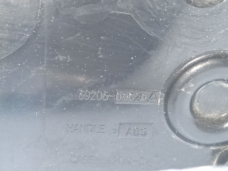 Recambio de maneta interior trasera izquierda para toyota avensis t22 referencia OEM IAM 6920505020A  