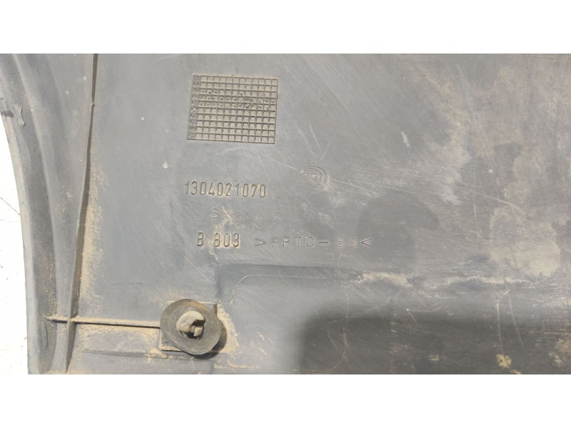 Recambio de moldura para peugeot boxer furgoneta (244) 2.8 hdi referencia OEM IAM 1304021070  