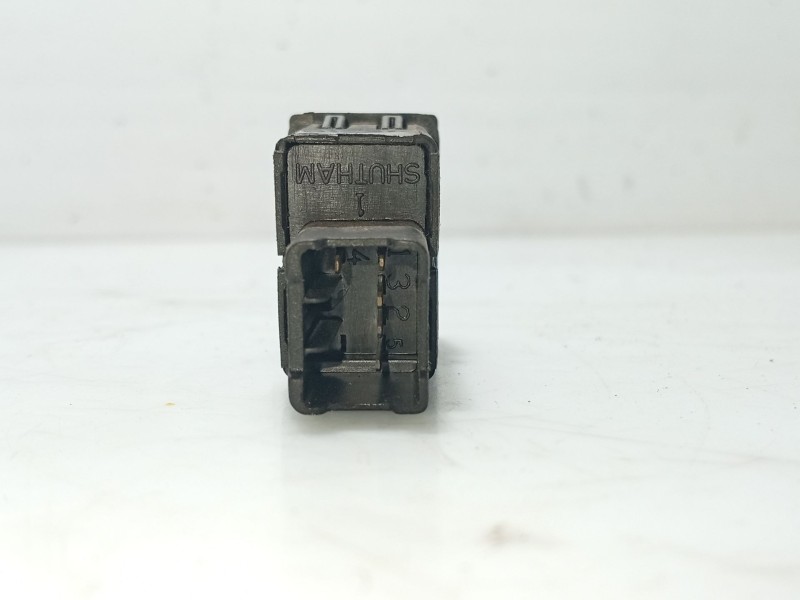 Recambio de interruptor para tata safari (42_fd) 2.0 d 4x4 referencia OEM IAM 00858IAT  