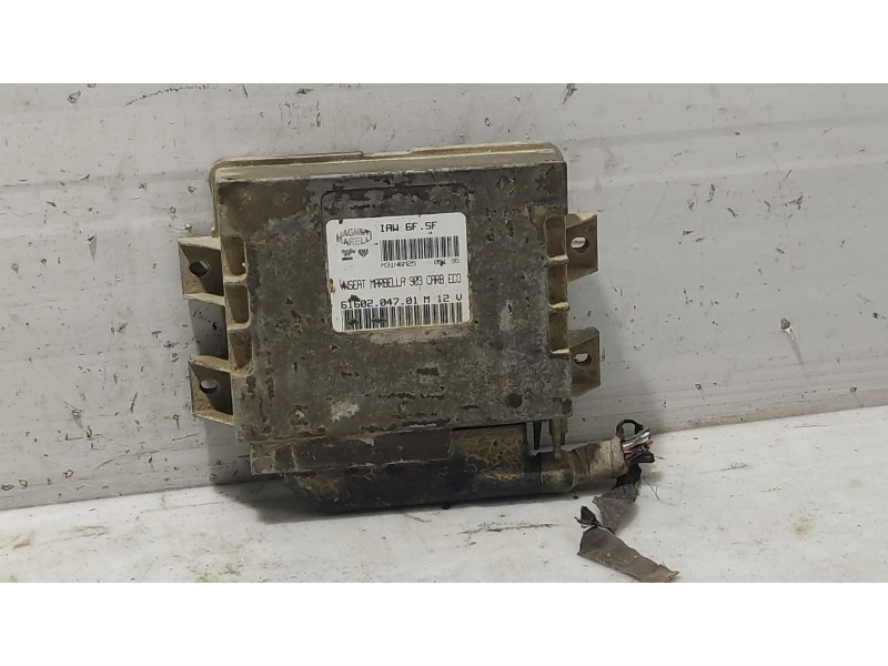 Recambio de centralita motor uce para seat marbella (28a) 0.9 cat referencia OEM IAM 6160204701  