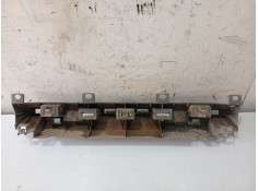 Recambio de moldura para mercedes-benz vito autobús (w638) 108 d 2.3 (638.164) referencia OEM IAM A6388850236   2