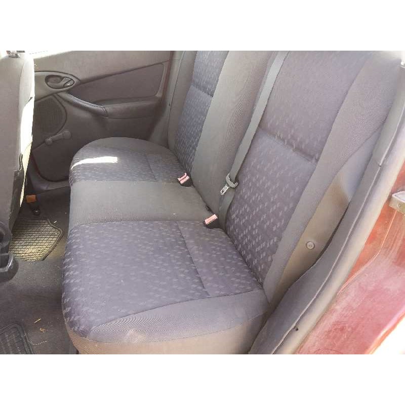 ford focus berlina (cak) ambiente   |   08.98 - 12.04 | 1998 - 2004 | 101 cv / 74 kw del año 1998