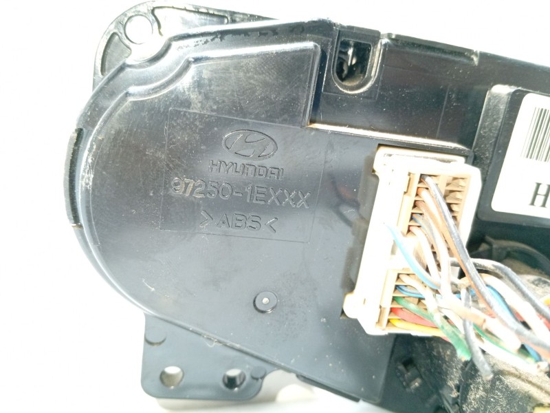 Recambio de mando calefaccion / aire acondicionado para hyundai accent (mc) referencia OEM IAM 972501EXXX  