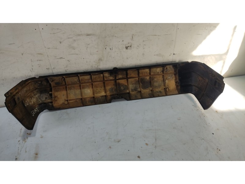 Recambio de paragolpes trasero para seat marbella (28a) 0.9 cat referencia OEM IAM SE028563220C  