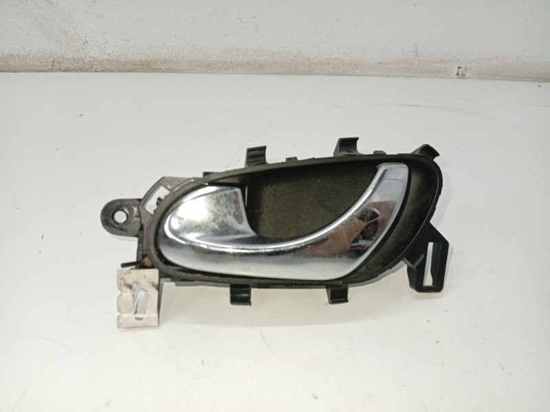 Recambio de maneta interior delantera izquierda para renault kadjar (ha_, hl_) 1.6 dci 130 referencia OEM IAM 806714EA1A  