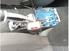 Recambio de anclaje cinturon delantero izquierdo para skoda octavia iii (5e3, nl3, nr3) 1.6 tdi referencia OEM IAM 5G3857755B  