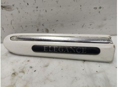 Recambio de moldura para mercedes-benz clase c (w203) berlina referencia OEM IAM A2036904  