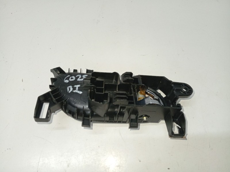 Recambio de maneta interior delantera izquierda para renault kadjar (ha_, hl_) 1.6 dci 130 referencia OEM IAM 806714EA1A  