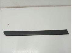 Recambio de moldura puerta trasera derecha para opel zafira / zafira family b (a05) 1.7 cdti (m75) referencia OEM IAM 13137830 1 2