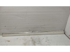 Recambio de moldura para mercedes-benz clase c (w203) berlina referencia OEM IAM A2036904962  
