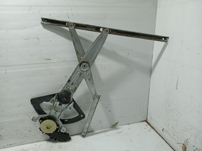 Recambio de elevalunas delantero izquierdo para chevrolet tacuma monospace (u100) 1.6 referencia OEM IAM 96261052  