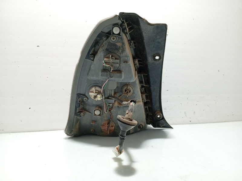 Recambio de piloto trasero derecho para hyundai accent (mc) referencia OEM IAM 924021E220 924201E220 