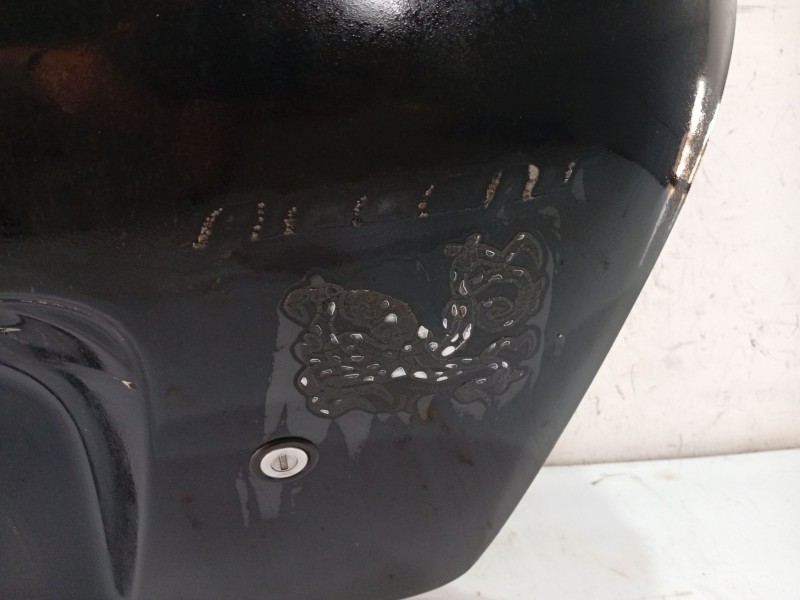 Recambio de porton trasero para hyundai accent (mc) referencia OEM IAM 737001E220  