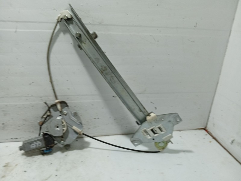 Recambio de elevalunas trasero derecho para chevrolet tacuma monospace (u100) 1.6 referencia OEM IAM 96261019  