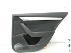 Recambio de guarnecido puerta trasera derecha para skoda octavia iii (5e3, nl3, nr3) 1.6 tdi referencia OEM IAM 5E5867212 5E5867 2