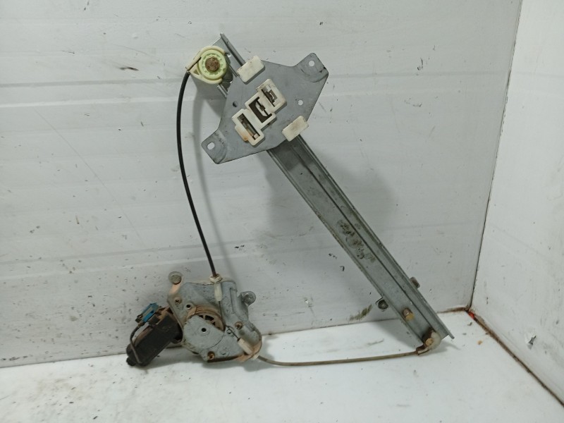 Recambio de elevalunas trasero izquierdo para chevrolet tacuma monospace (u100) 1.6 referencia OEM IAM 96261018  