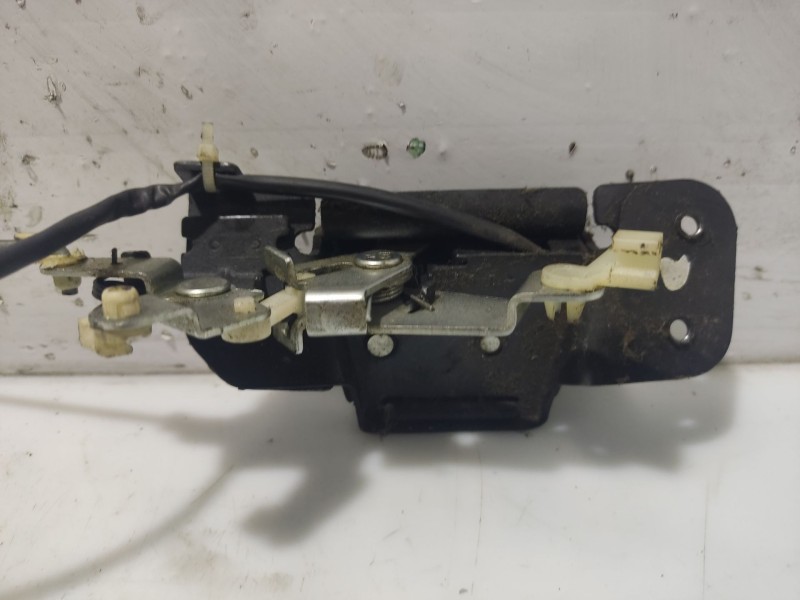 Recambio de cerradura maletero / porton para chevrolet tacuma monospace (u100) 1.6 referencia OEM IAM 96337888  