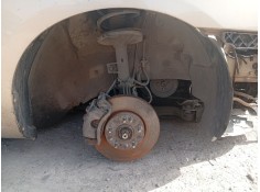 Recambio de paso de rueda delantero derecho para kia carens iii monospace (un) 2.0 crdi 140 referencia OEM IAM 868121D051  
