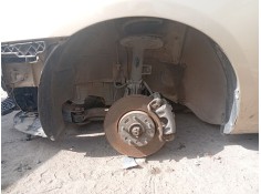 Recambio de paso de rueda delantero izquierdo para kia carens iii monospace (un) 2.0 crdi 140 referencia OEM IAM 868111D051  