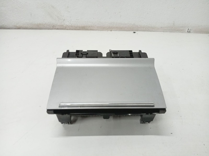 Recambio de cenicero para skoda octavia iii (5e3, nl3, nr3) 1.6 tdi referencia OEM IAM 5E1863077  