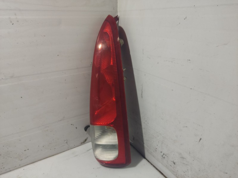 Recambio de piloto trasero derecho para chevrolet tacuma monospace (u100) 1.6 referencia OEM IAM 96260527  