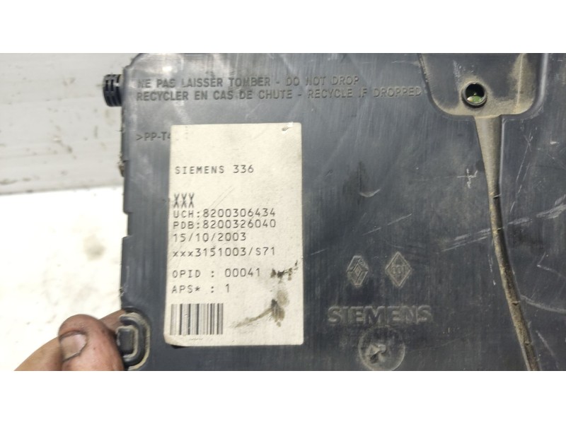 Recambio de modulo electronico para renault megane ii berlina 5p referencia OEM IAM 8200306434 8200326040 