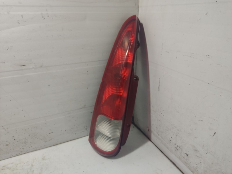 Recambio de piloto trasero izquierdo para chevrolet tacuma monospace (u100) 1.6 referencia OEM IAM 96260526  