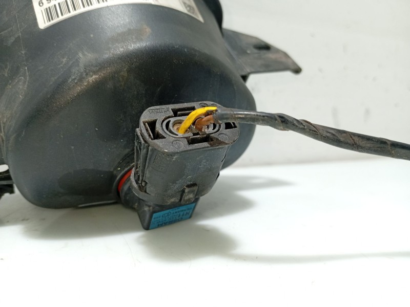 Recambio de faro antiniebla izquierdo para bmw 3 (e90) 320 d referencia OEM IAM 63176948373 6948373 6310100000