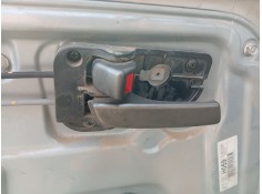 Recambio de maneta interior trasera izquierda para kia carens iii monospace (un) 2.0 crdi 140 referencia OEM IAM 826101D010 8261