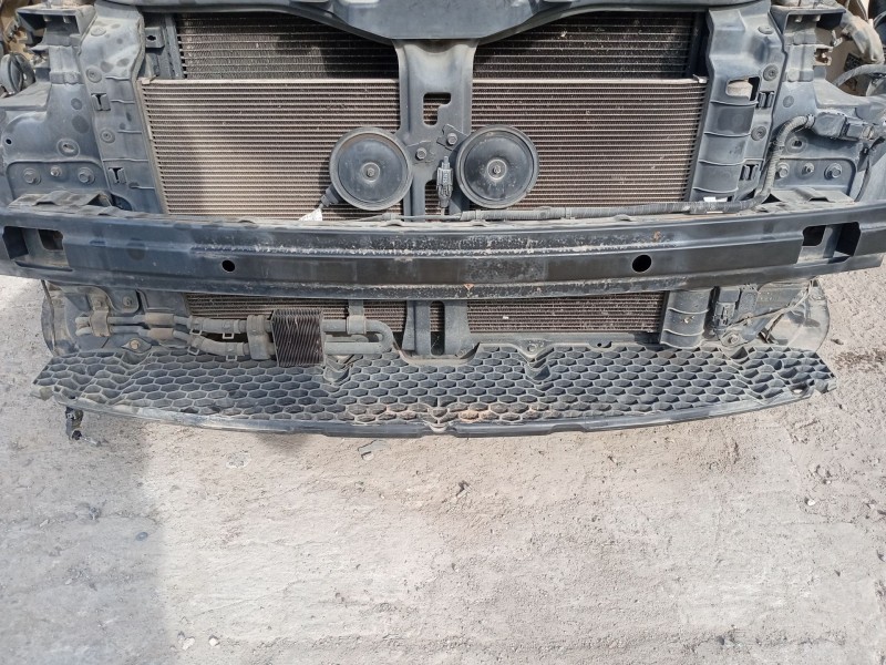 Recambio de moldura para kia carens iii monospace (un) 2.0 crdi 140 referencia OEM IAM 865611D010  