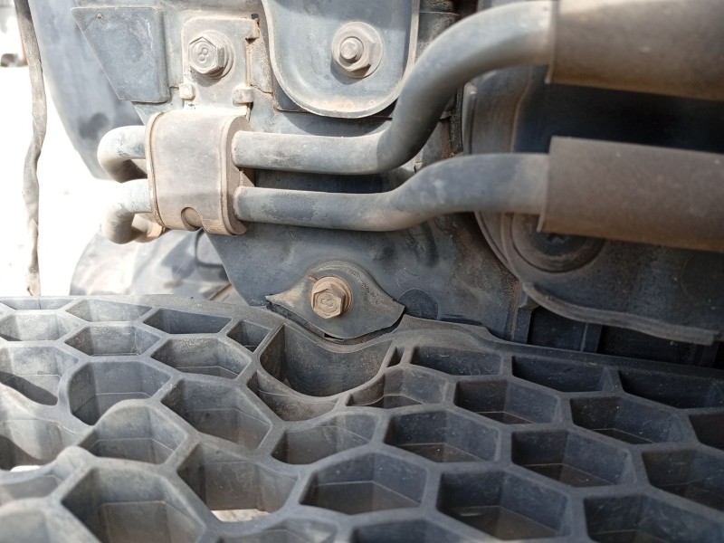 Recambio de moldura para kia carens iii monospace (un) 2.0 crdi 140 referencia OEM IAM 865611D010  