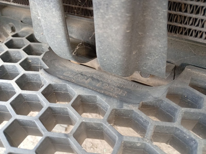 Recambio de moldura para kia carens iii monospace (un) 2.0 crdi 140 referencia OEM IAM 865611D010  