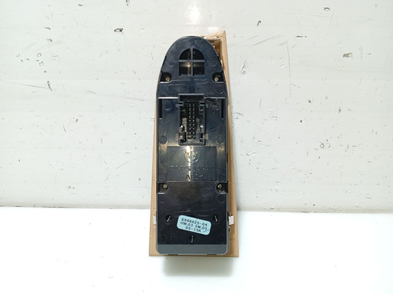 Recambio de mando elevalunas delantero izquierdo para bmw 3 (e90) 320 d referencia OEM IAM 61319217326 694862504 