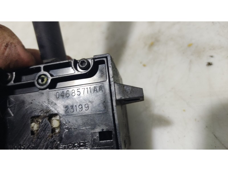 Recambio de mando multifuncion para chrysler voyager (rg) 2.8 crd cat referencia OEM IAM 04685711AA  