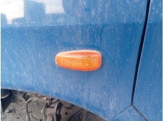 Recambio de piloto lateral izquierdo para mercedes-benz vito autobús (w638) 108 d 2.3 (638.164) referencia OEM IAM A210820042164