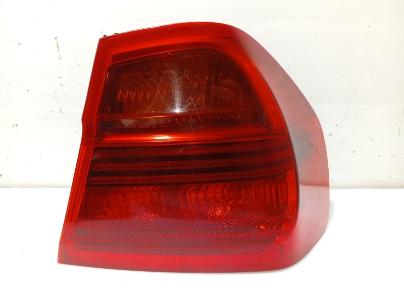 Recambio de piloto trasero derecho para bmw 3 (e90) 320 d referencia OEM IAM 63216937458  